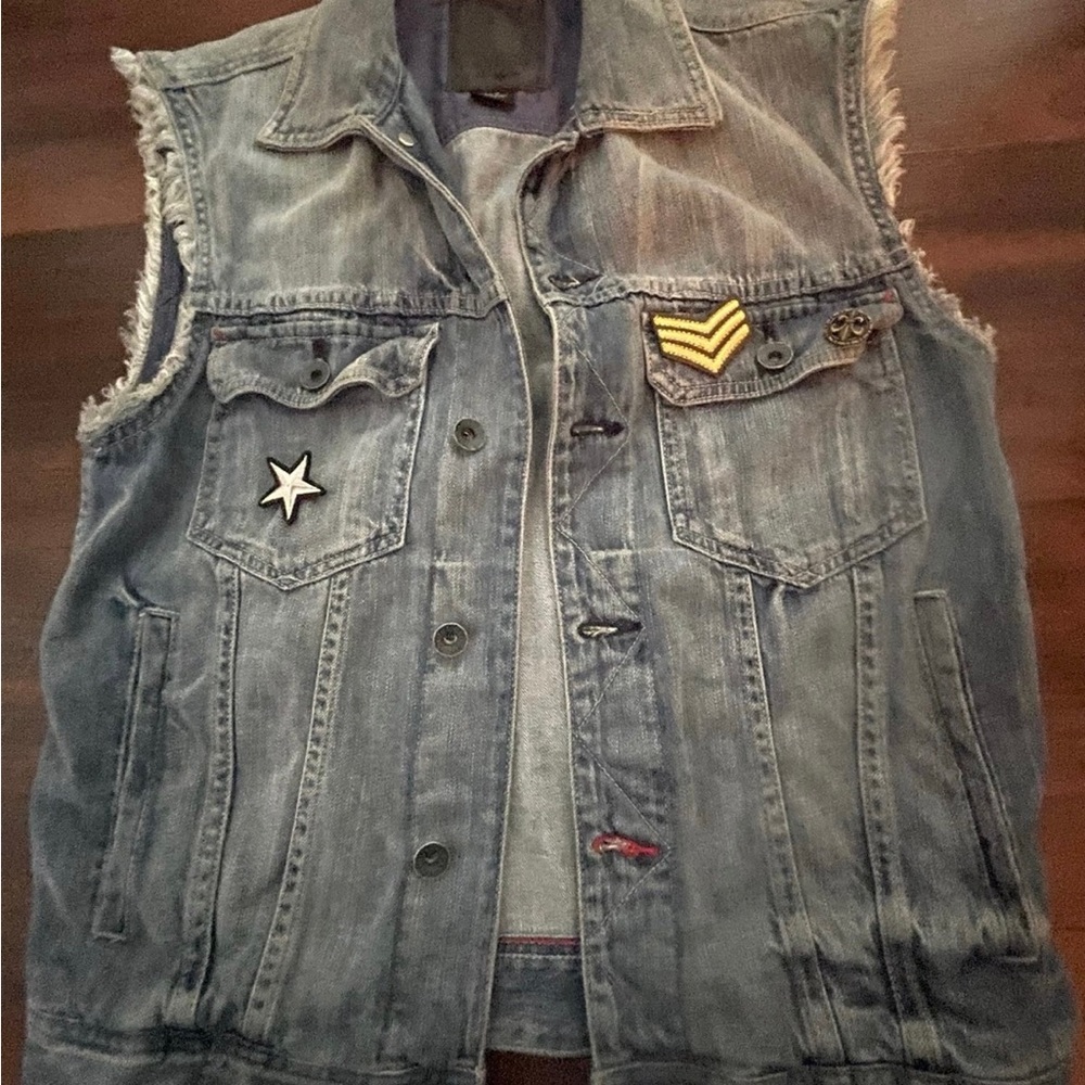 Guess vintage Jean vest.
